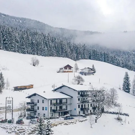 Apartment Chic In The Tennengebirge With Infinity Pool Sankt Martin am Tennengebirge
