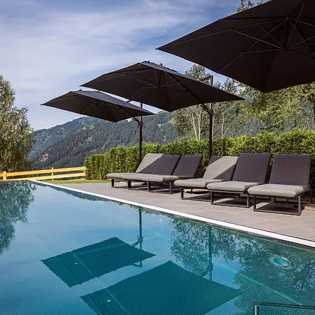 Chic In The Tennengebirge With Infinity Pool Sankt Martin am Tennengebirge